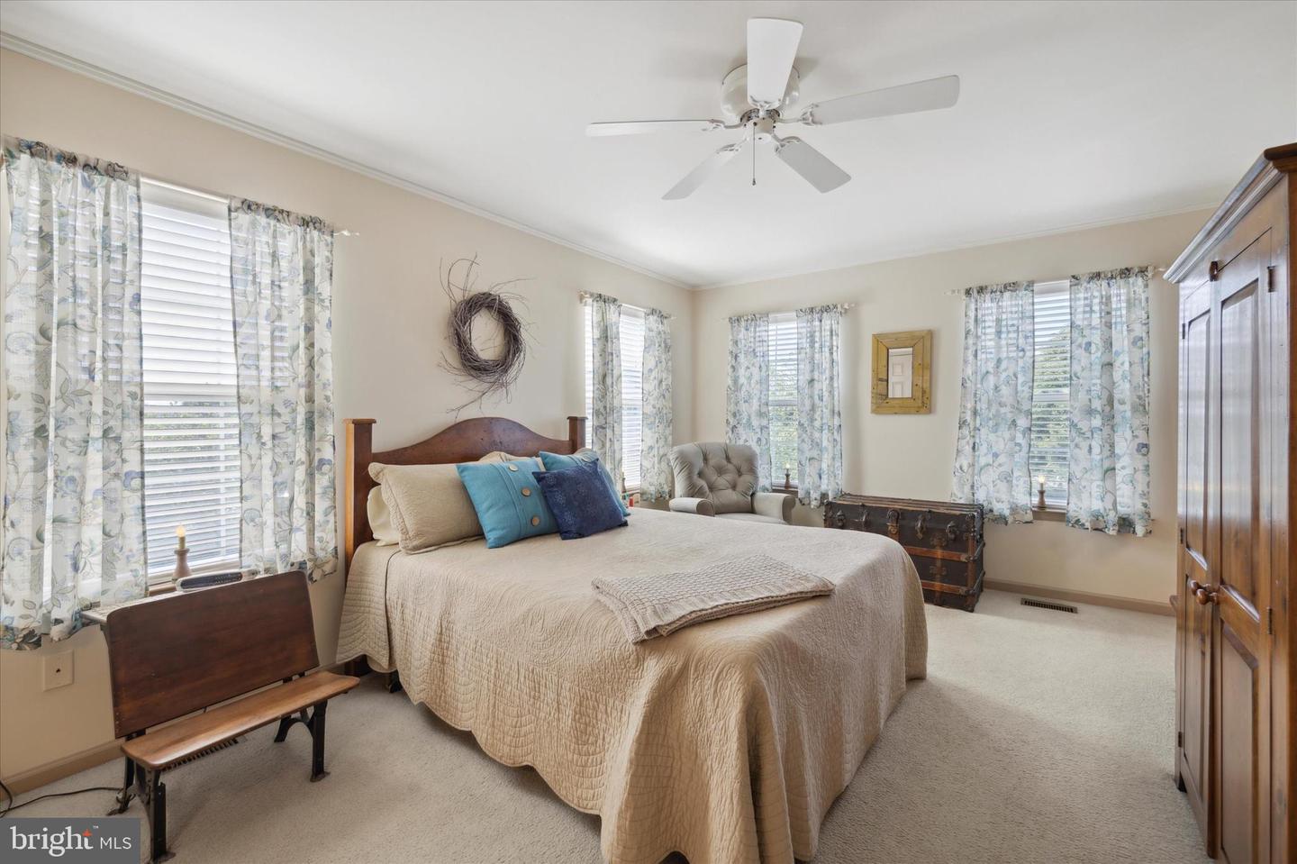 Photo 9 of 18 of 535 Musket Ct townhome