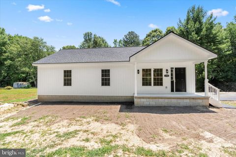 Single Family Residence in Dover DE 1360 State College ROAD.jpg