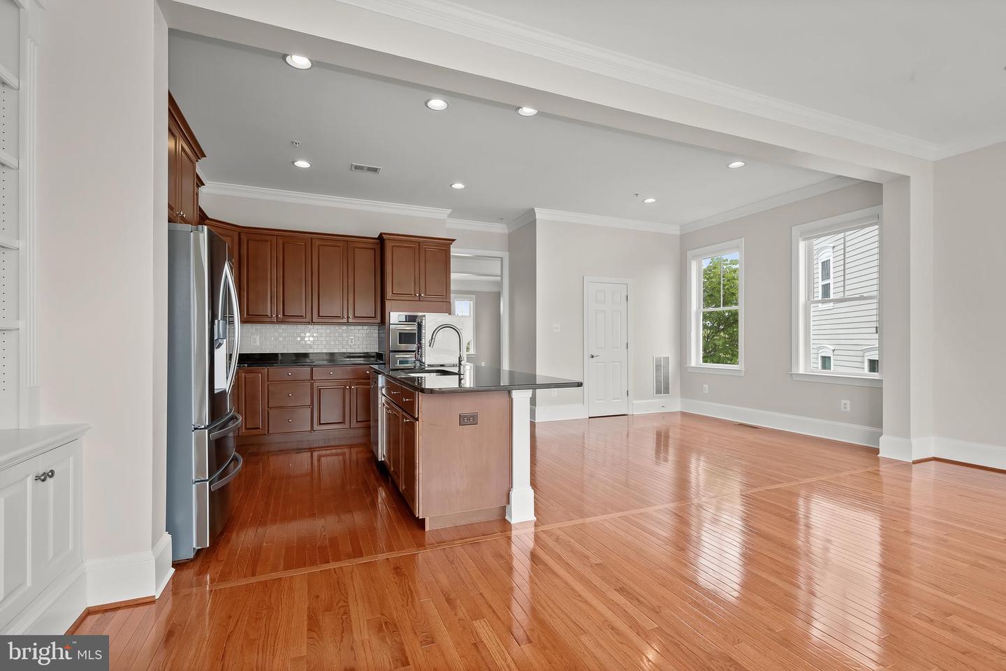 Photo 16 of 55 of 7901 Maple Lawn Blvd townhome