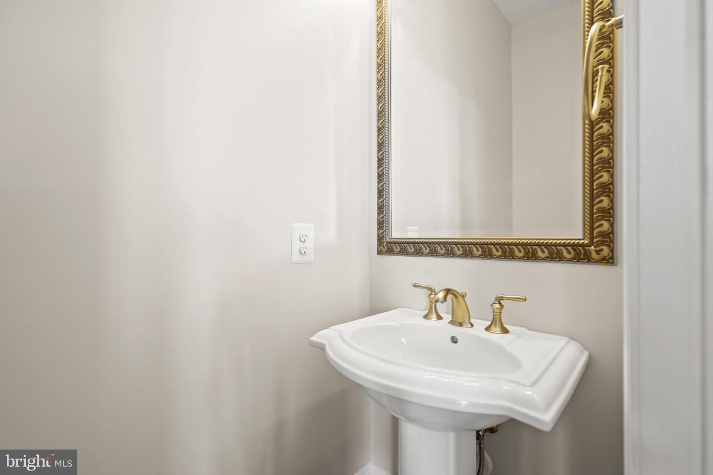 Photo 20 of 55 of 7901 Maple Lawn Blvd townhome