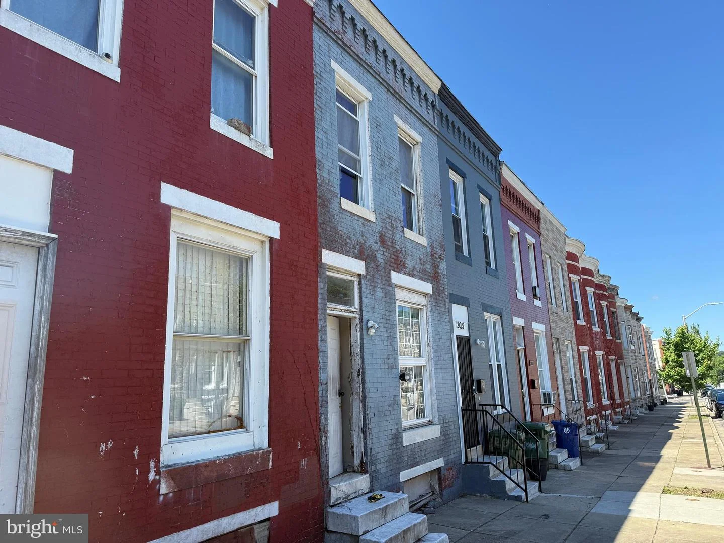 2017 Hollins Street