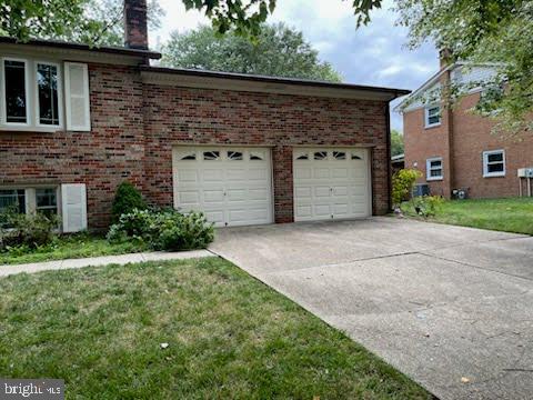 Photo 4 of 33 of 6913 Fulford St house