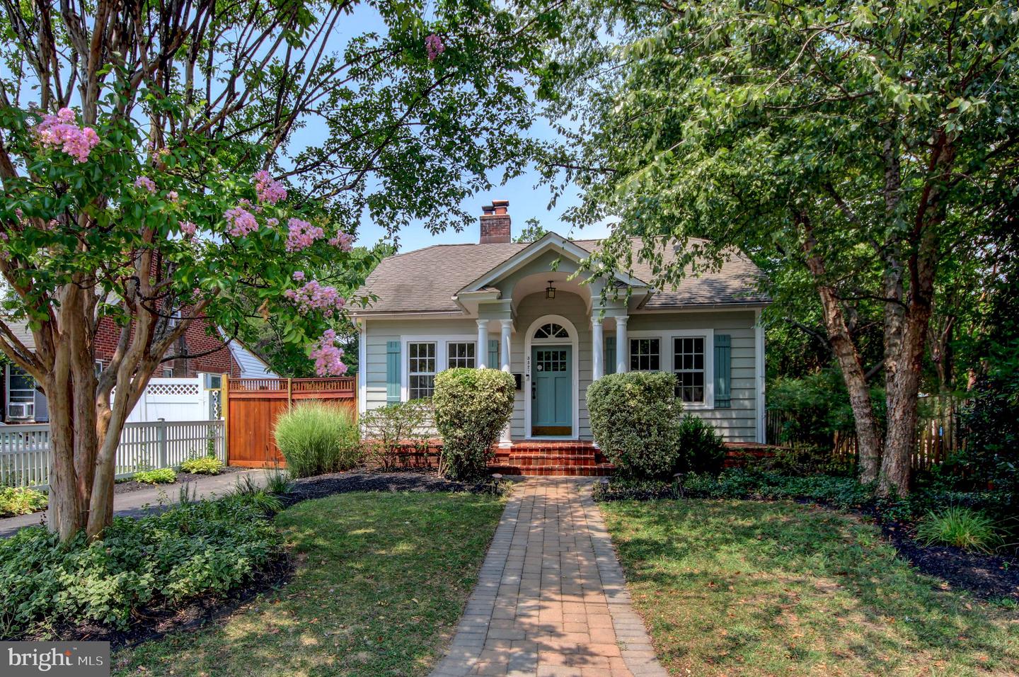 3527 6th Street S, Arlington, VA, 22204