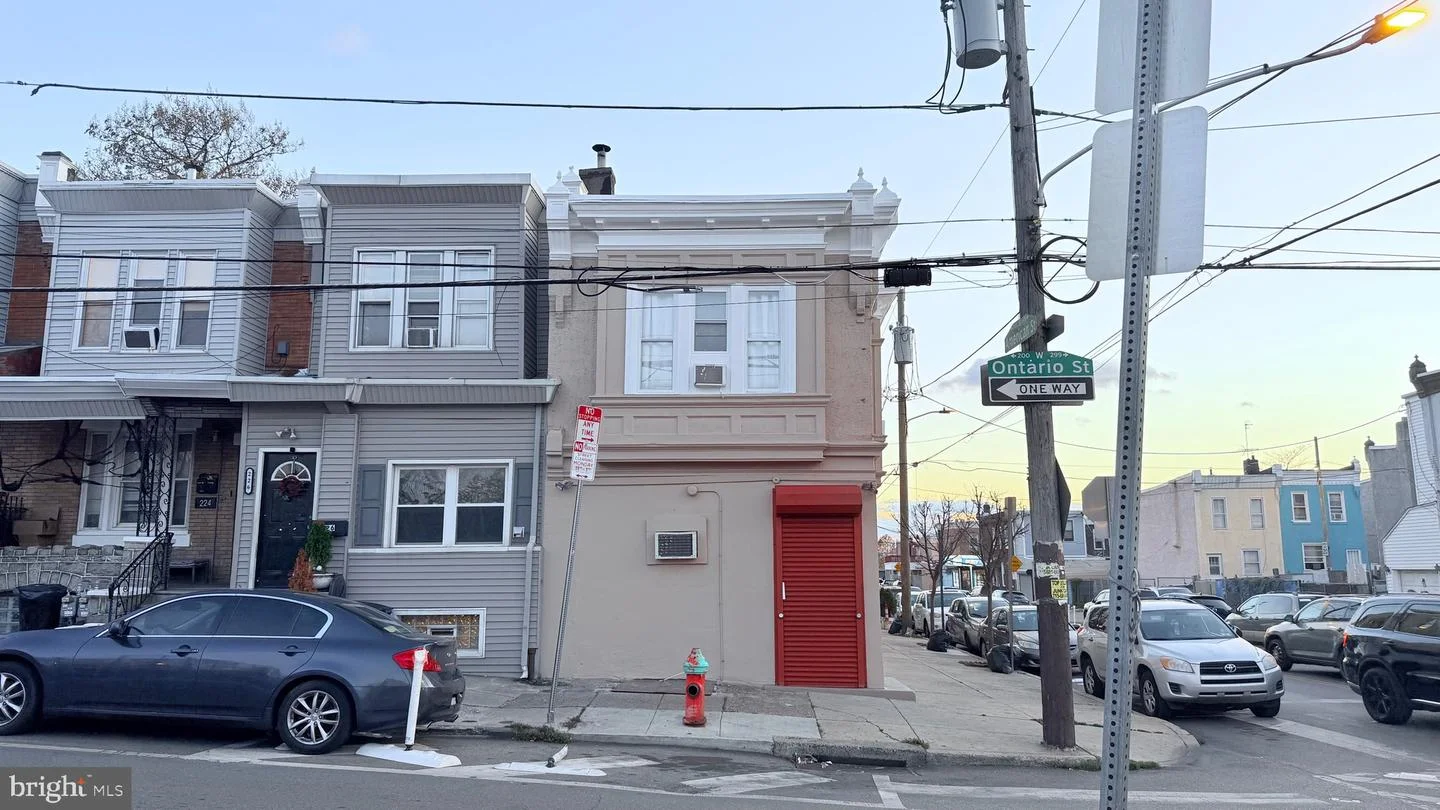 228 W Ontario Street