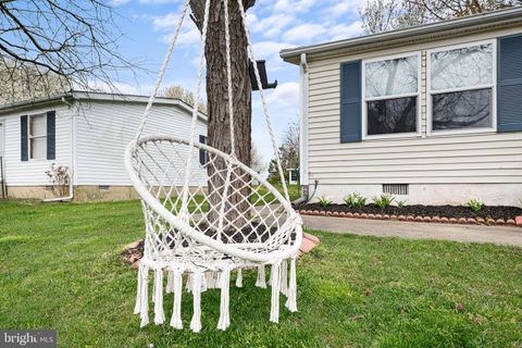 Single Family Residence in Dover DE 27 Gordon DRIVE 28.jpg