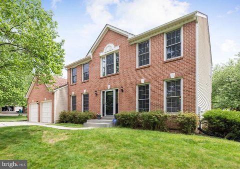 Single Family Residence in Germantown MD 5 Forest Brook COURT.jpg
