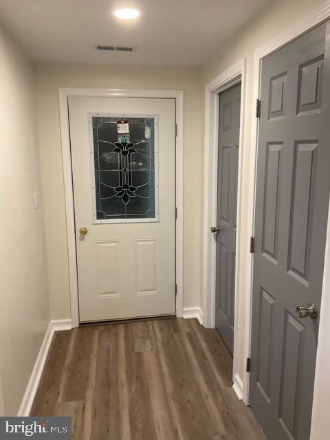 Photo 3 of 27 of 102 Wagoner Dr house