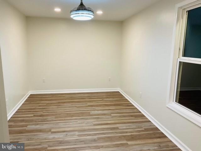 Photo 8 of 27 of 102 Wagoner Dr house
