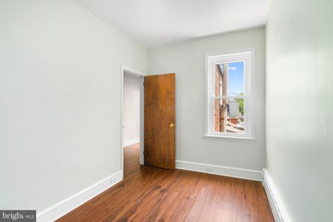 Townhouse in Philadelphia PA 2427 Somerset STREET 16.jpg