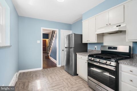 Townhouse in Philadelphia PA 2427 Somerset STREET 7.jpg