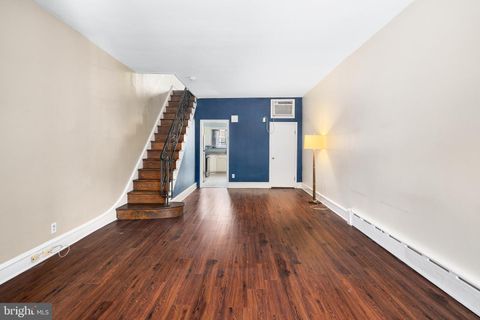 Townhouse in Philadelphia PA 2427 Somerset STREET 2.jpg