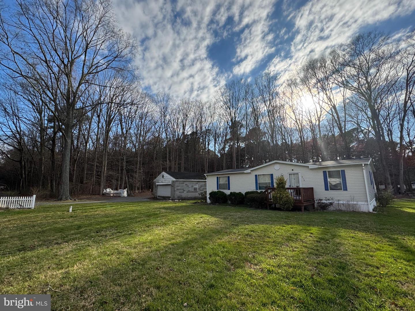 Listing image 1