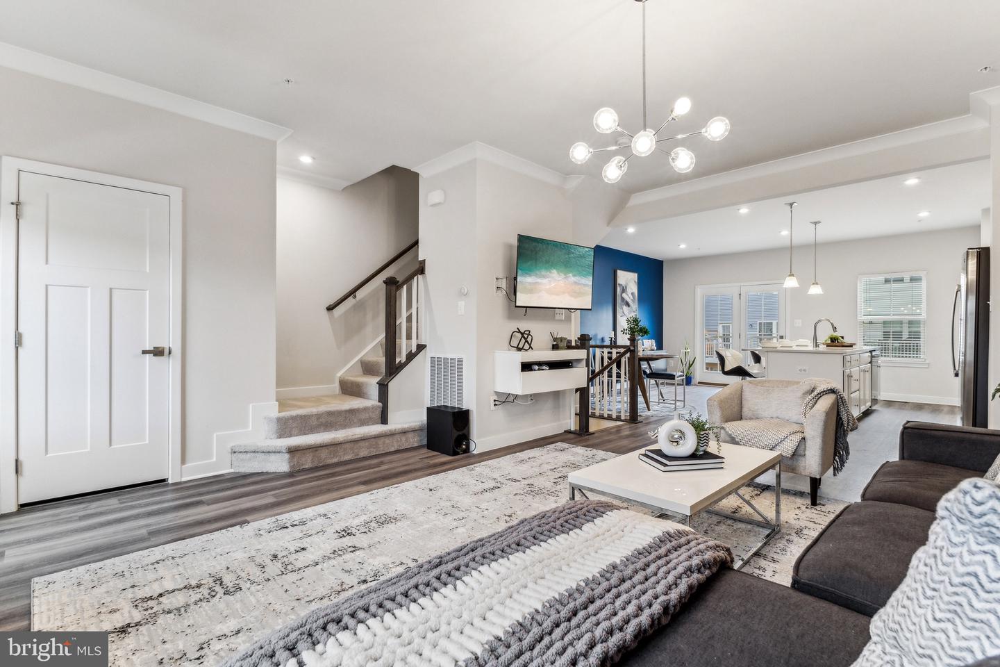 Photo 7 of 37 of 6063 Piscataway St townhome