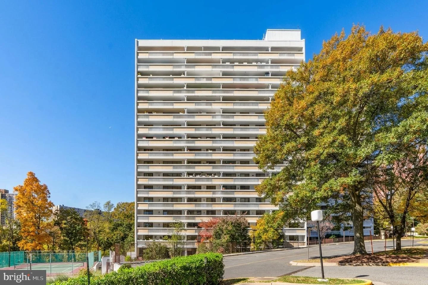 6101 Edsall Road Unit 409