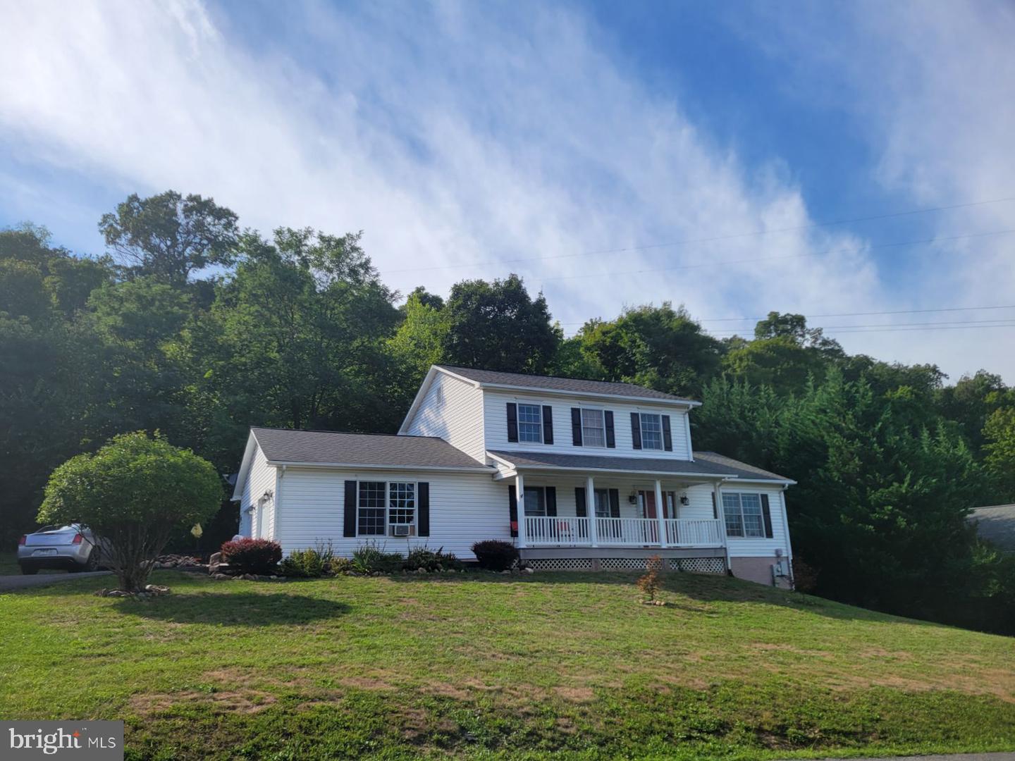 View Berkeley Springs, WV 25411 house