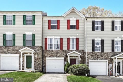 Townhouse in York PA 248 Bruaw DRIVE.jpg