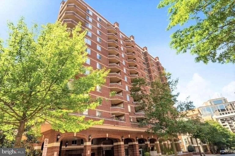1276 N Wayne Street Unit 1000