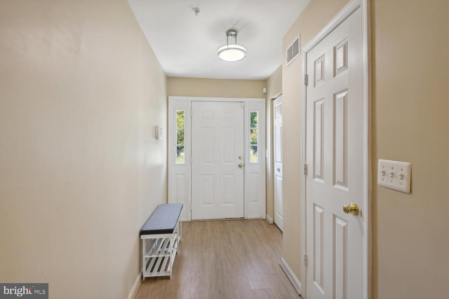 Photo 6 of 31 of 1405 Anna Marie Ct townhome