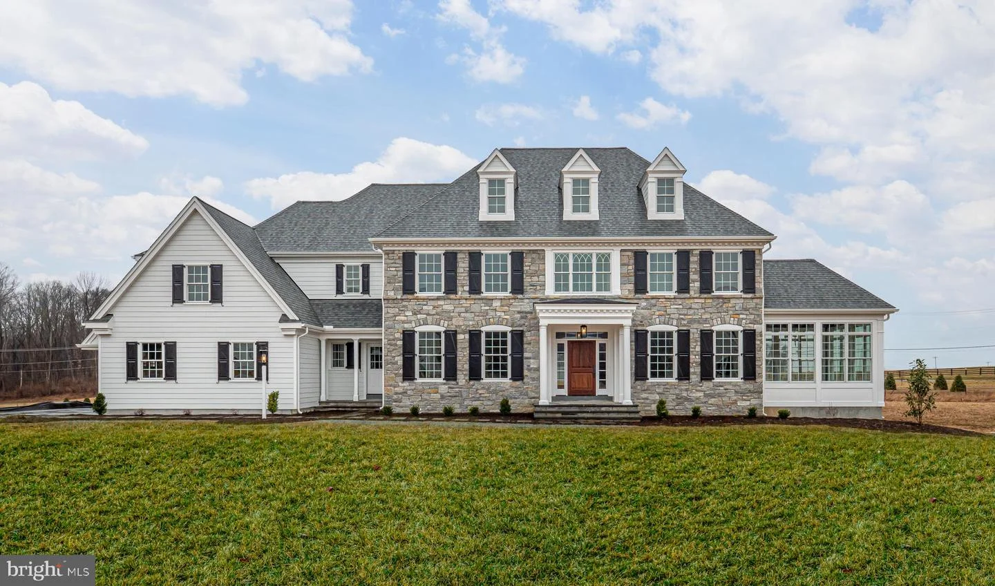 1337 Carolannes Way Unit B5