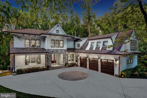 Single Family Residence in McLean VA 7004 River Oaks DRIVE.jpg