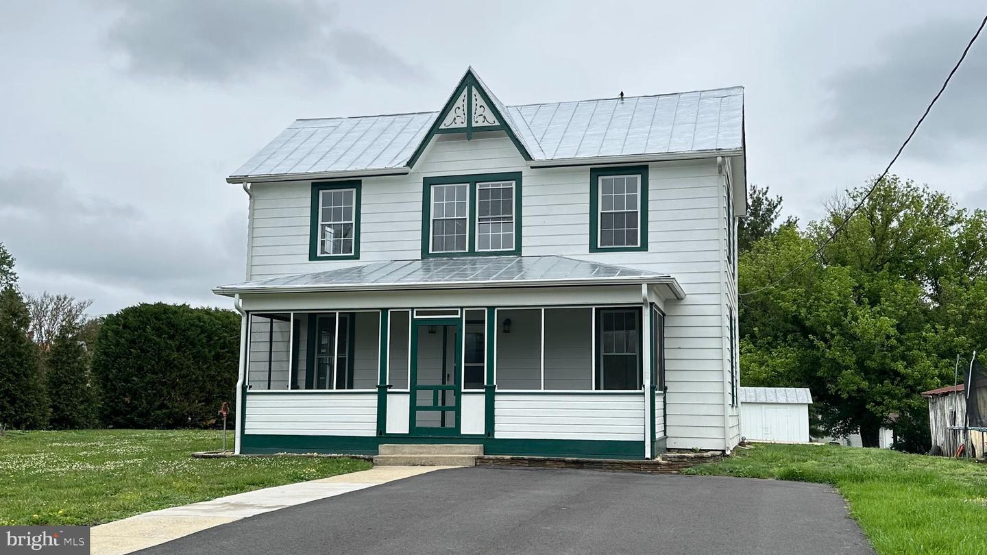 206 2nd Street, Shenandoah, VA, 22849