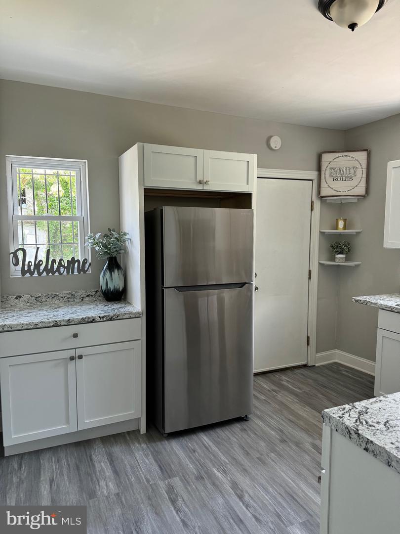 Photo 5 of 21 of 132 Palormo Ave townhome