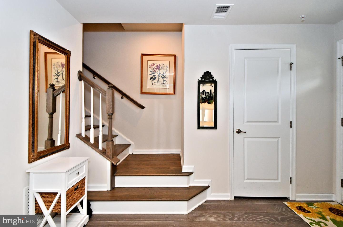 Photo 6 of 42 of 120 Bishop Way townhome