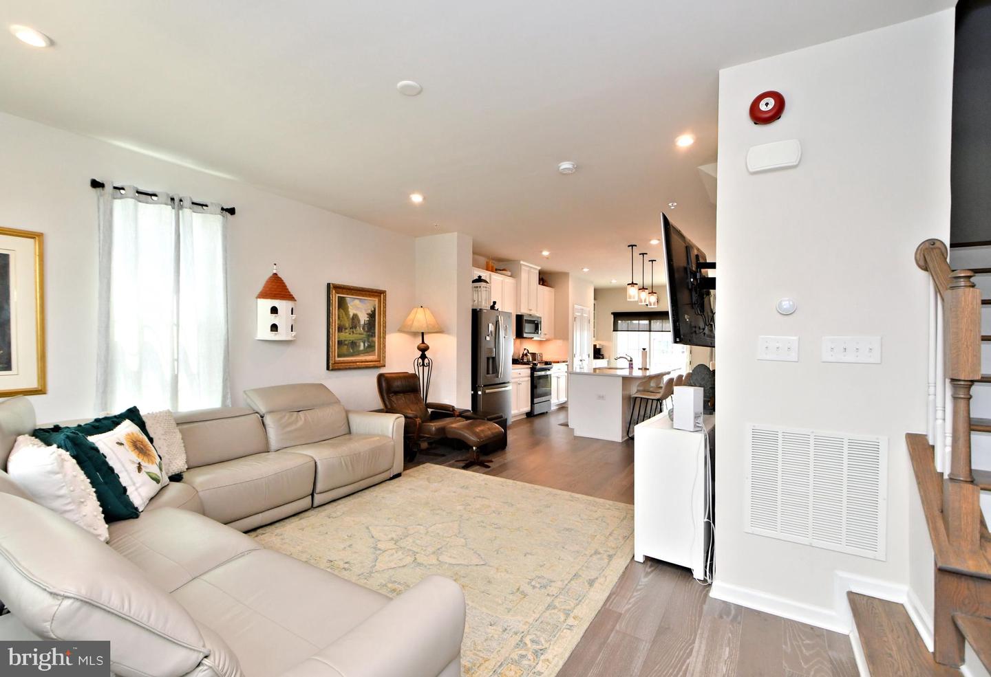 Photo 13 of 42 of 120 Bishop Way townhome