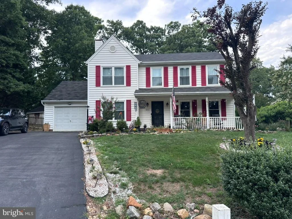 4802 Queensbury Circle