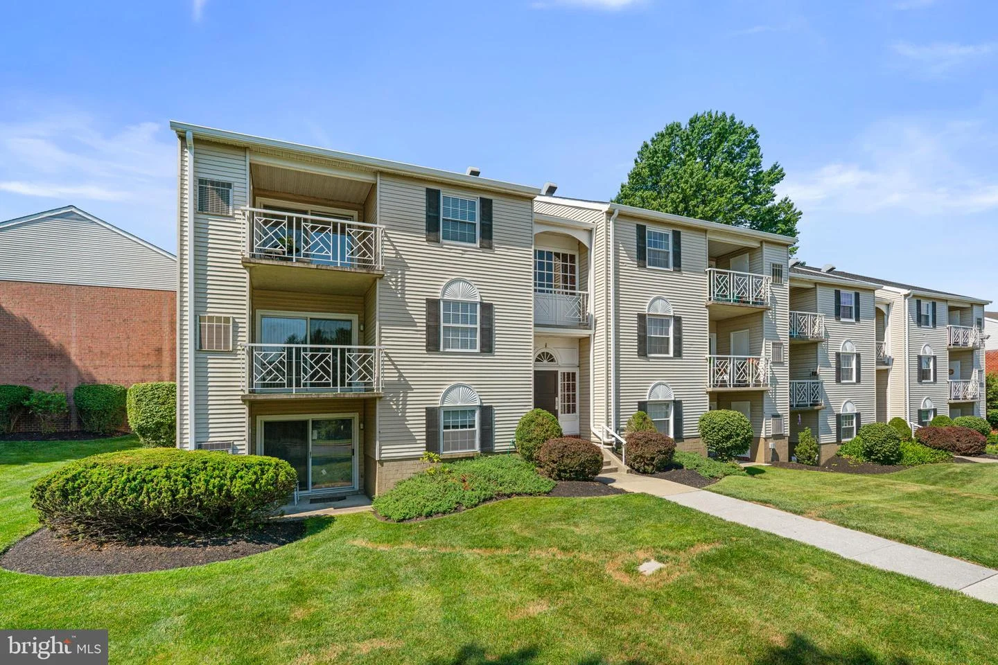 1 Elphin Court Unit 301