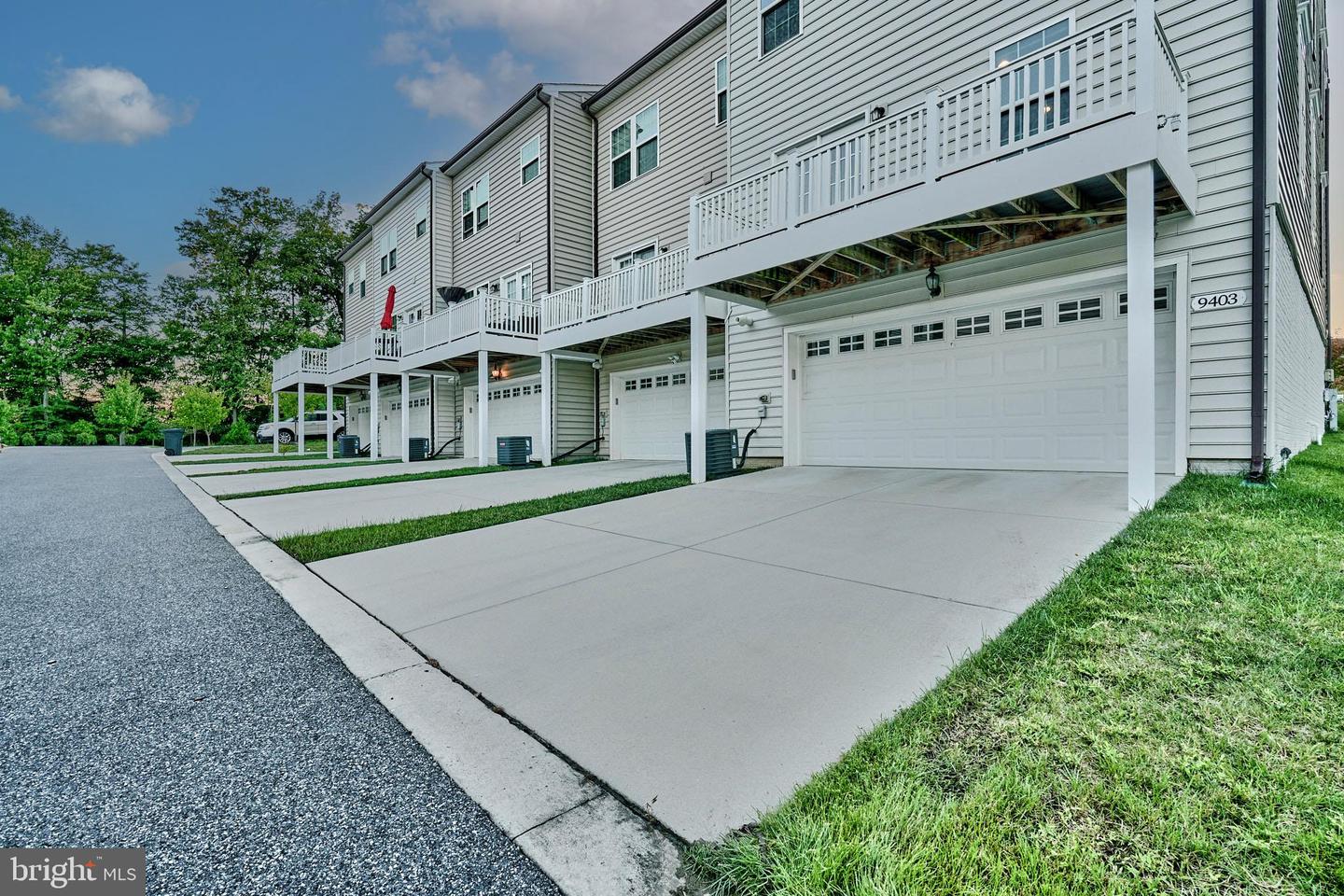 Photo 46 of 76 of 9403 Adelaide Ln townhome