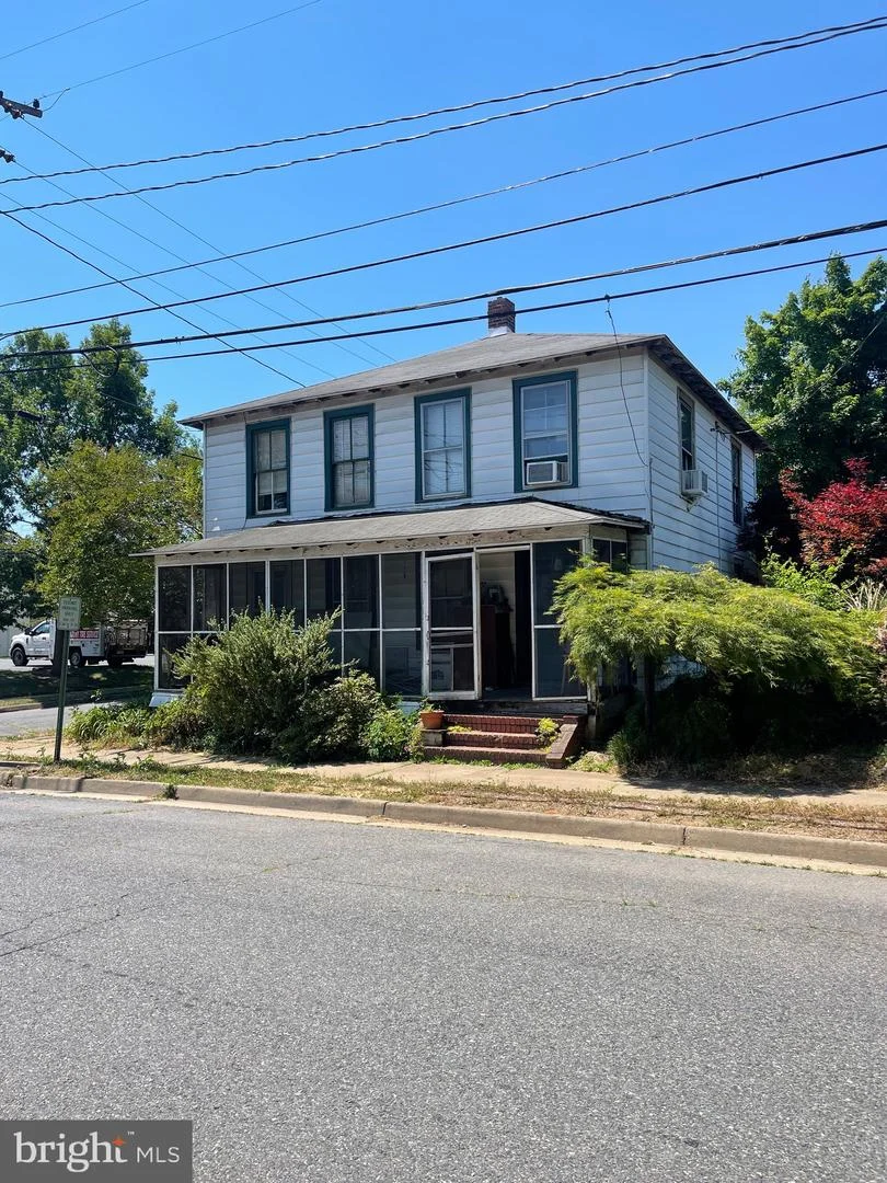 300 Prince Edward Street