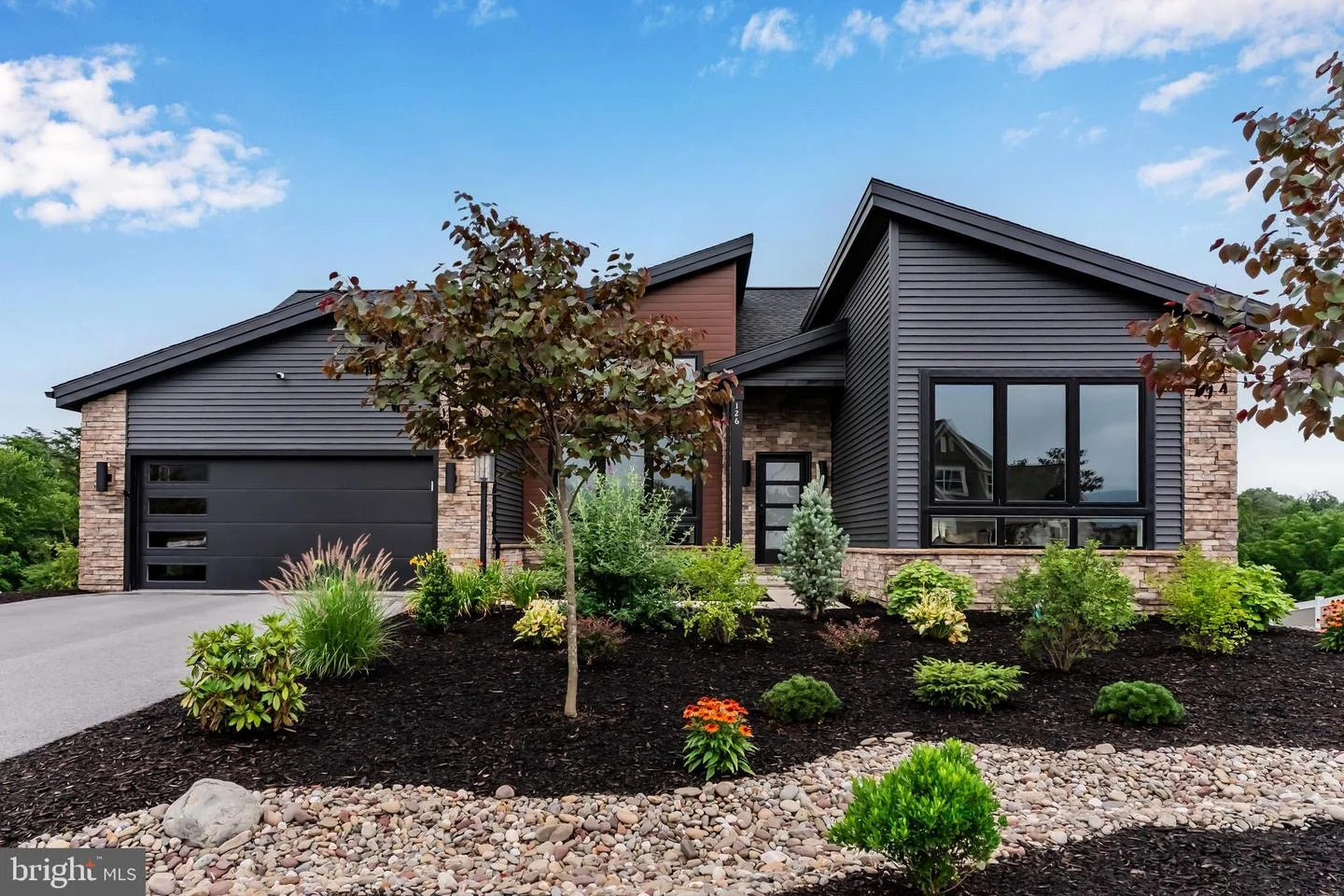 126 South Mountain Drive Dr