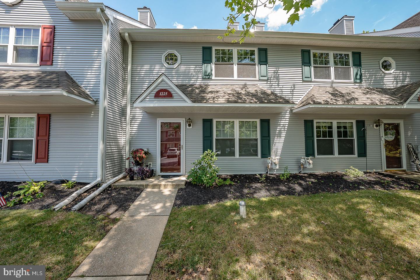 View Phoenixville, PA 19460 townhome