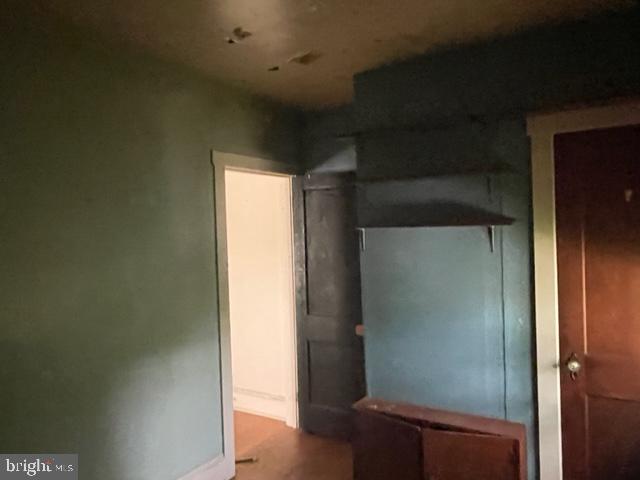 Photo 4 of 18 of 1172 Elkton Rd house