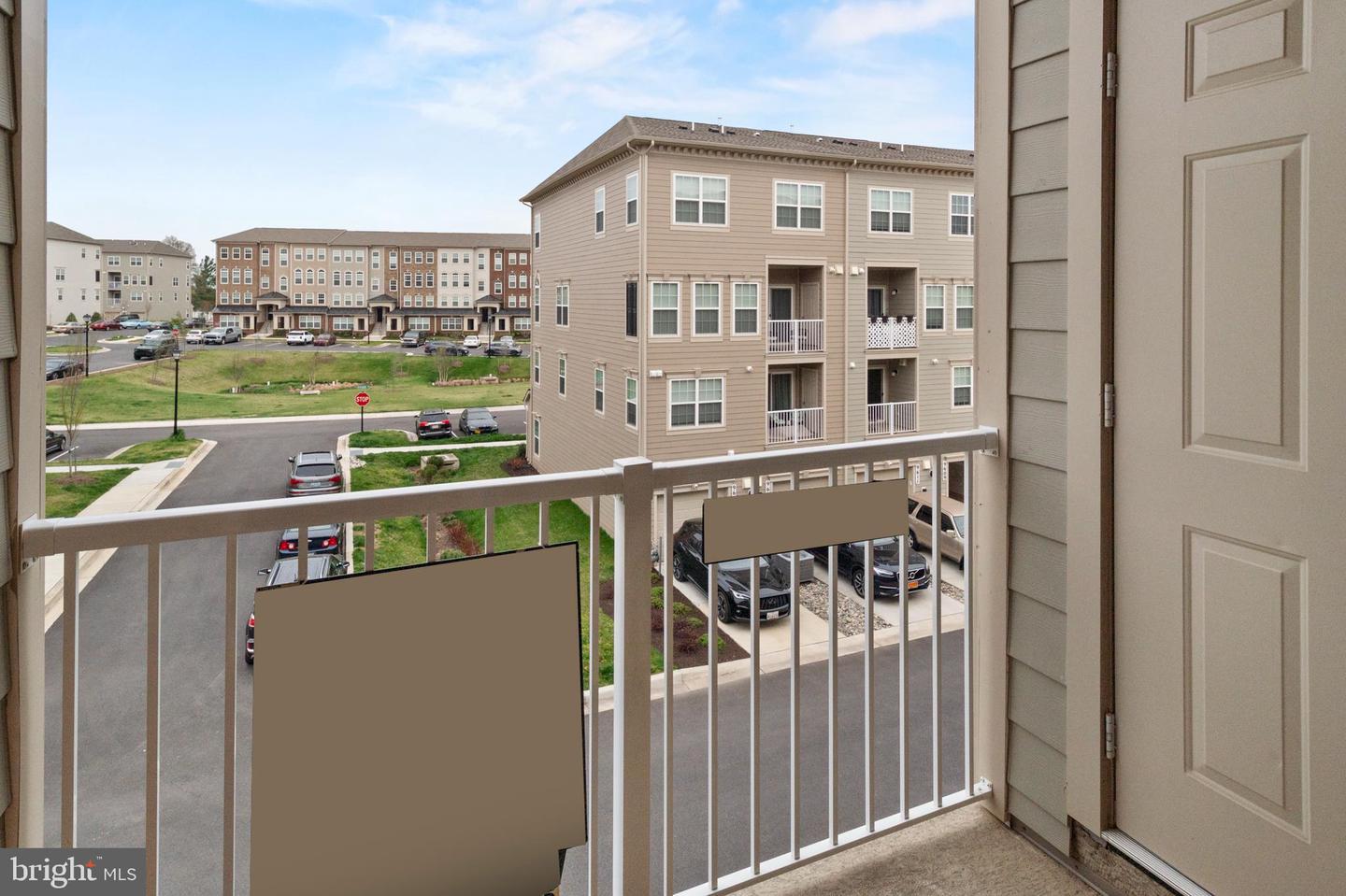 Photo 12 of 28 of 9620 Block St #302 townhome