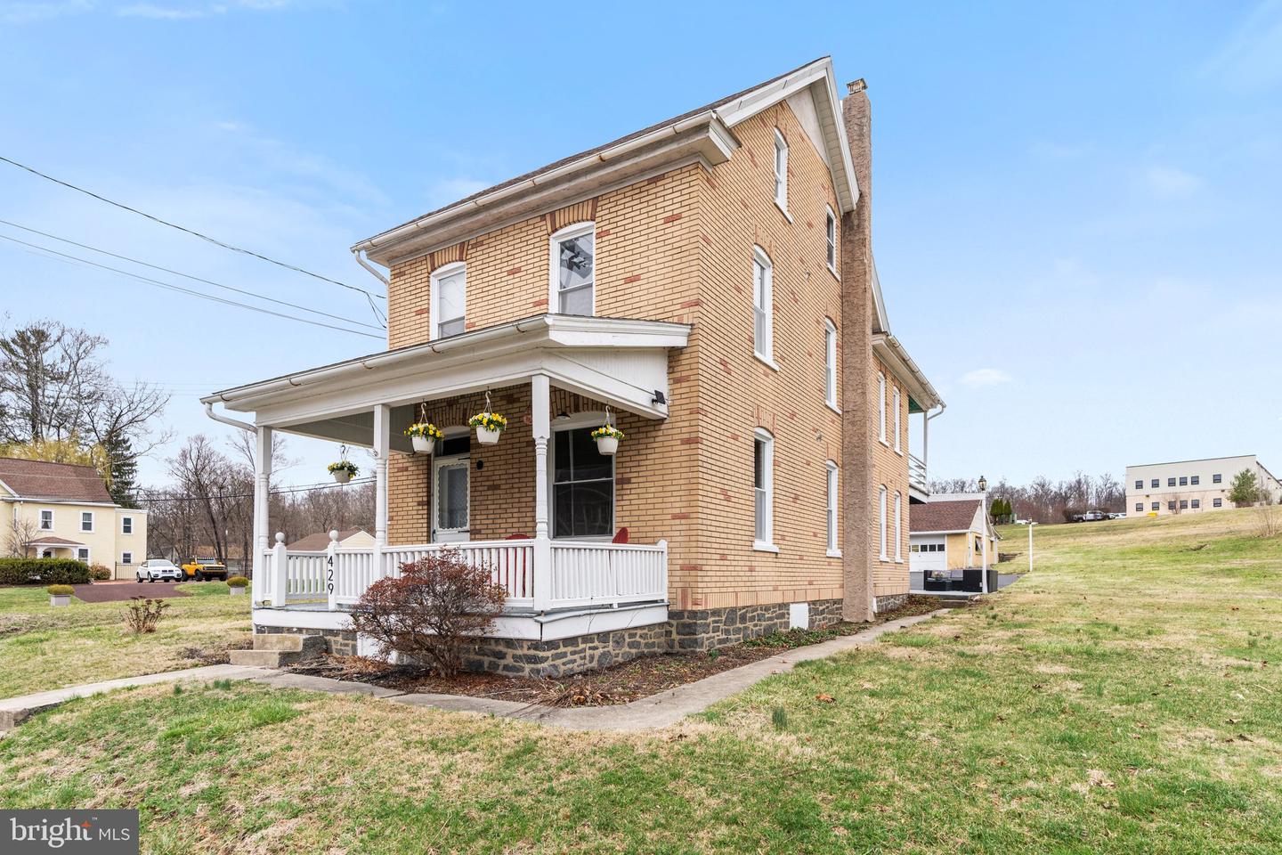 Listing image 1