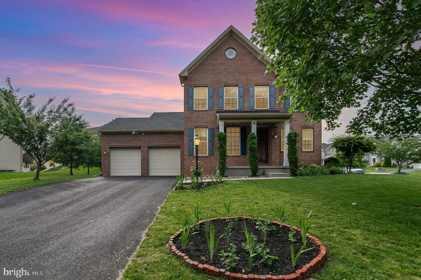 3 Bethpage Drive