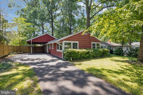 Single Family Residence in Falls Church VA 3132 Manor ROAD.jpg