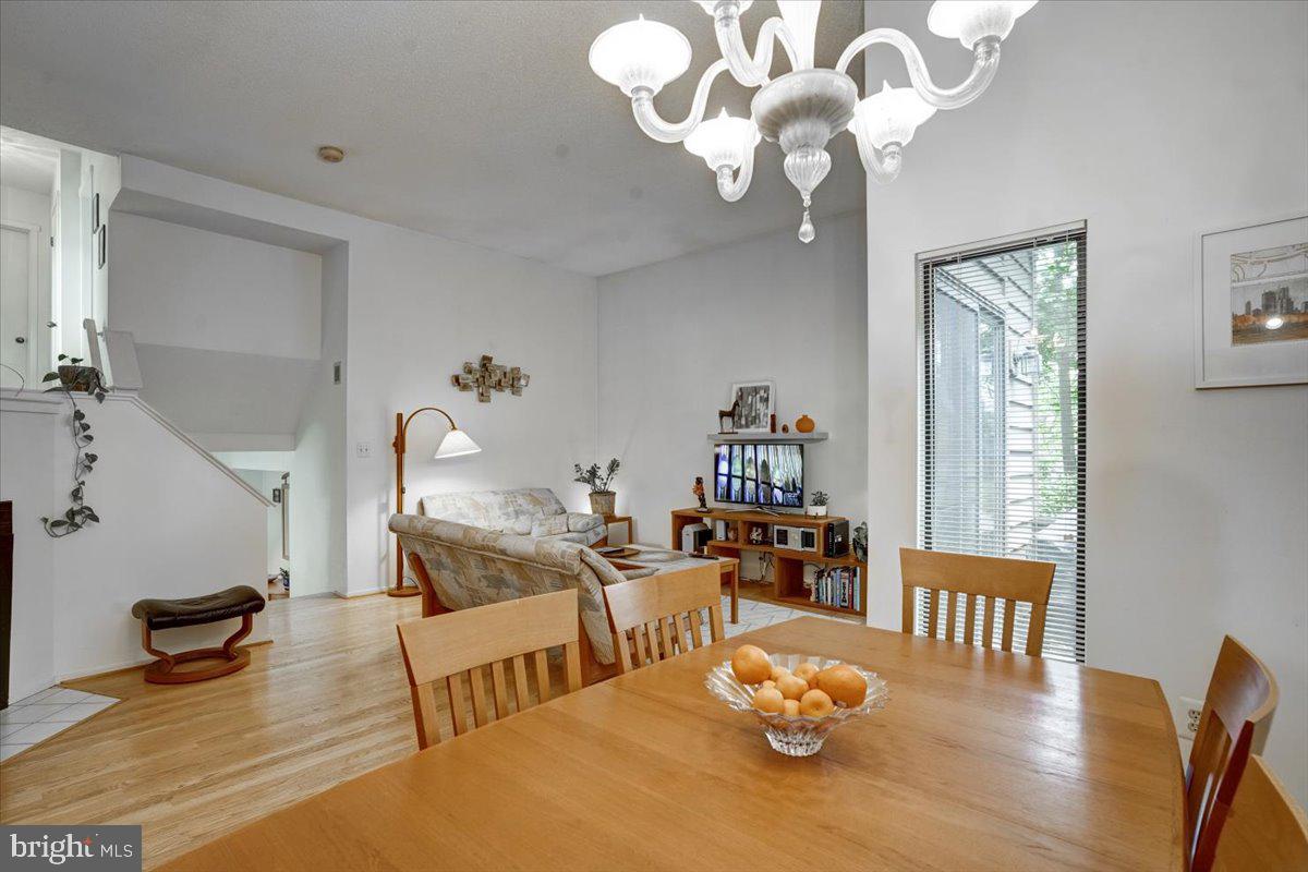 Photo 9 of 30 of 255 Sayre Dr multi-family property