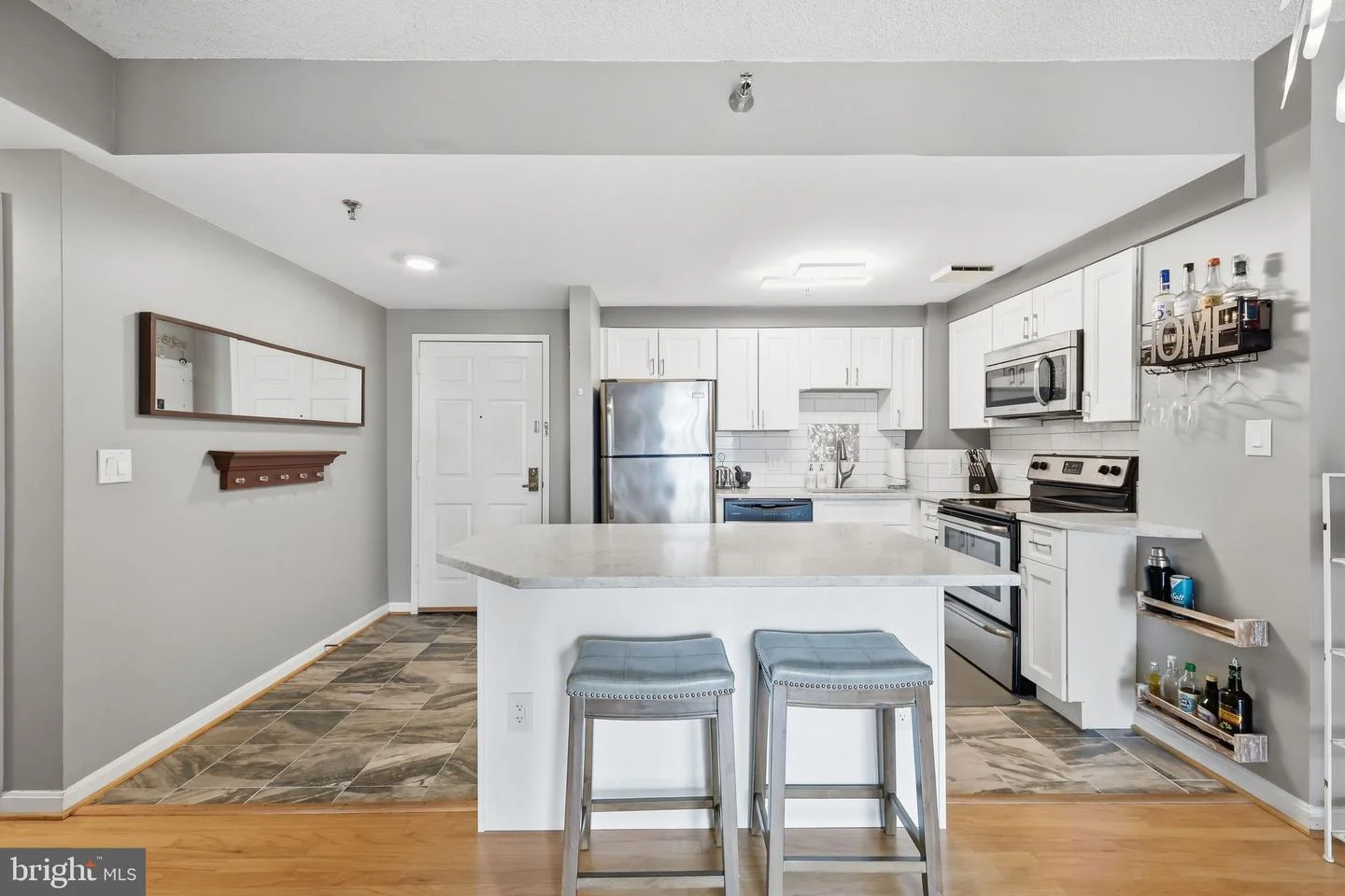 24 Courthouse Square Unit 306