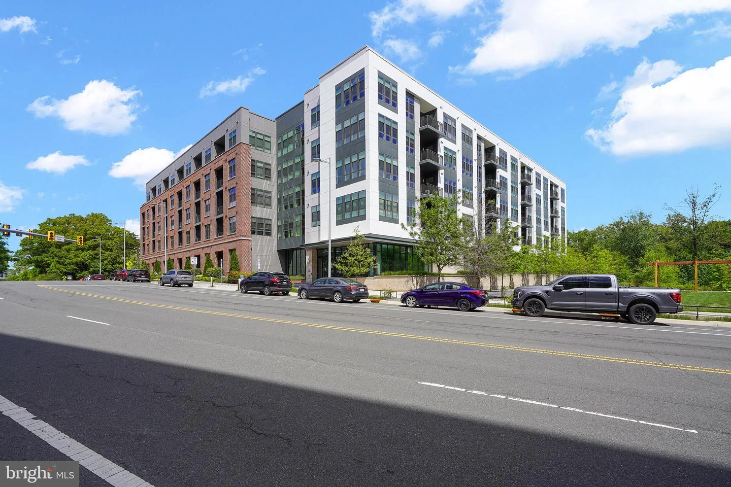 1761 Old Meadow Road Unit 221