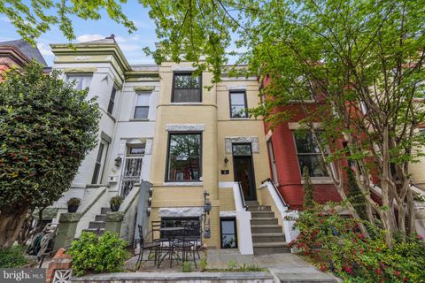 Townhouse in Washington DC 143 S STREET.jpg