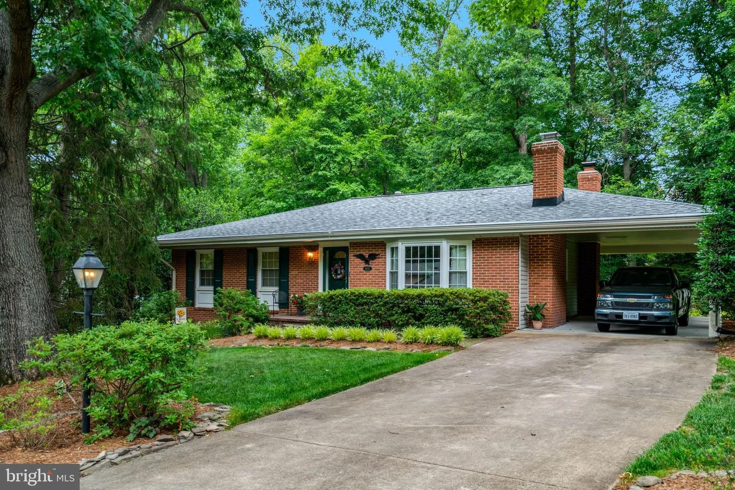 8422 Georgian Way