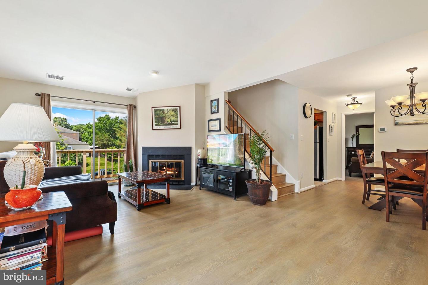 Photo 7 of 25 of 19935 Appledowre Cir #116 townhome