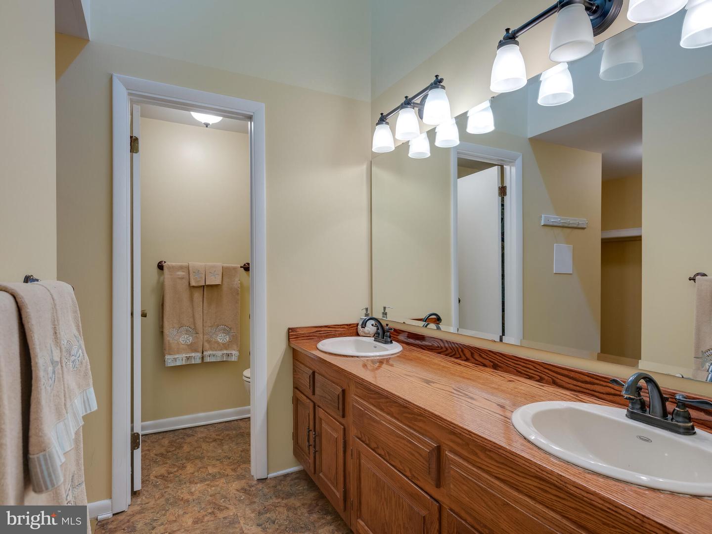 Photo 25 of 47 of 704 Westtown Cir townhome