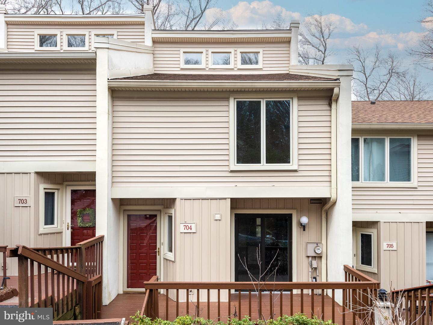 Photo 1 of 47 of 704 Westtown Cir townhome