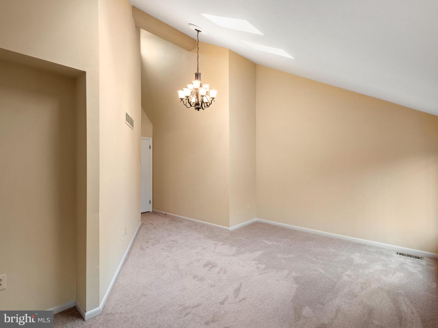 Photo 23 of 47 of 704 Westtown Cir townhome