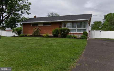 Single Family Residence in Hatboro PA 1609 County Line ROAD.jpg