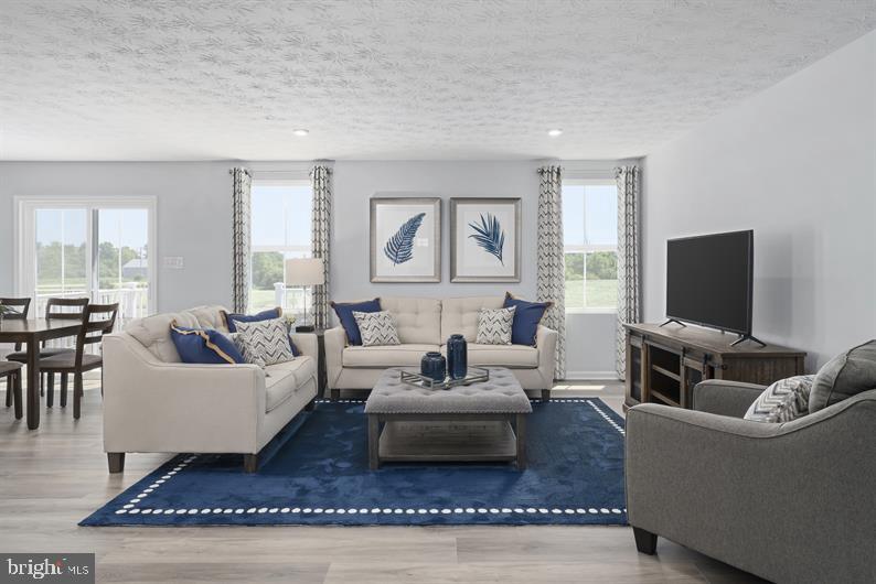 Photo 8 of 21 of 30178 Creekview Cir house